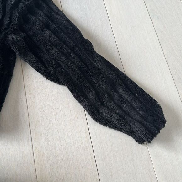 Black Zara Sweater - Picture 4 of 9